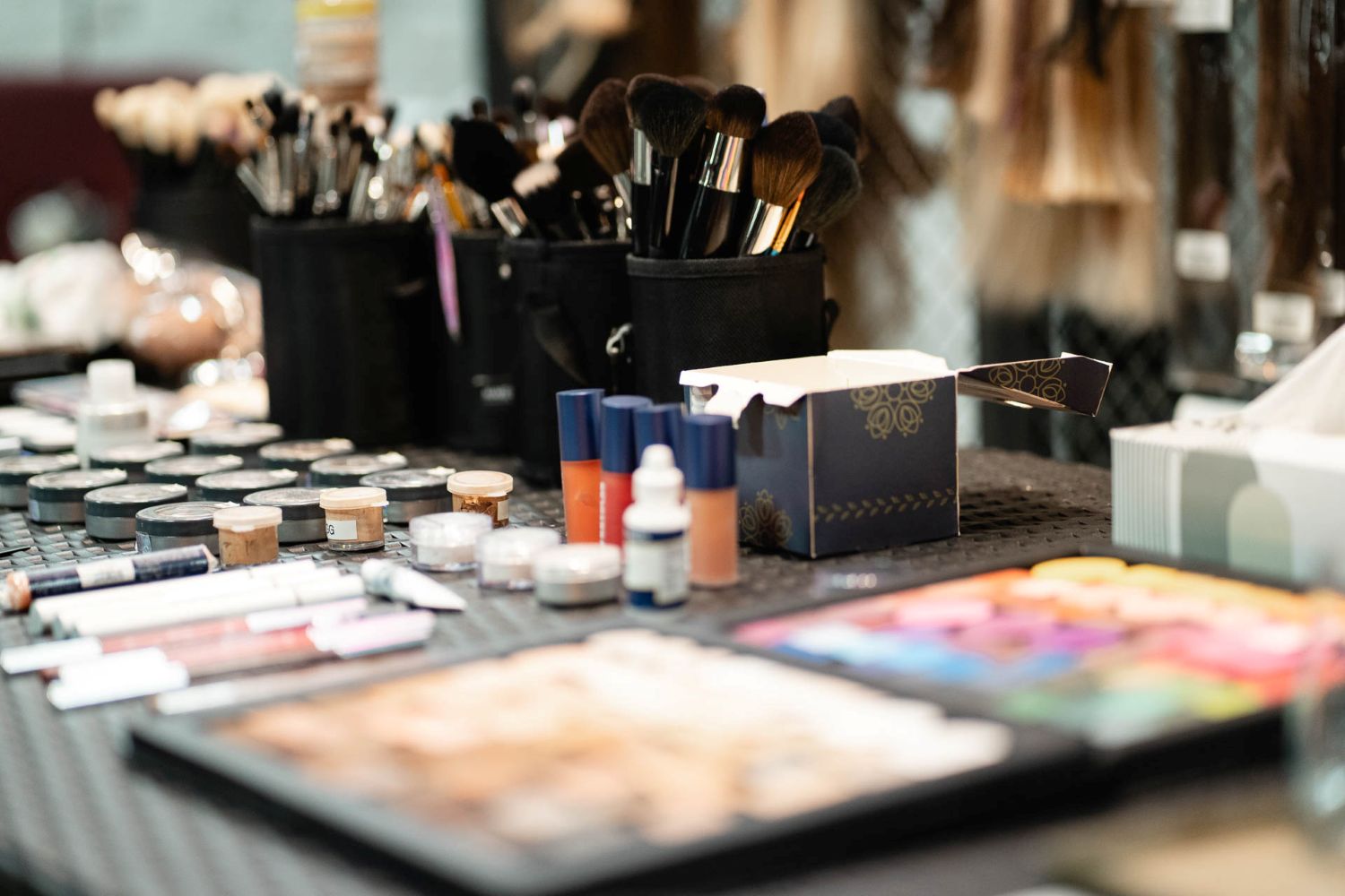 Material für Drag Make-up.