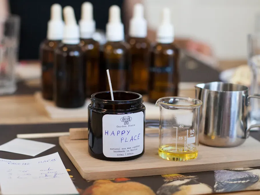 Alle Materialien zum Gießen einer Duftkerze