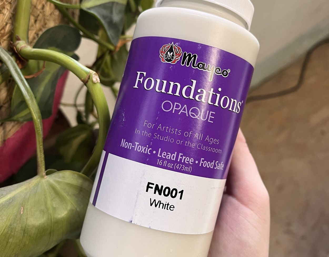 Grundierung für Keramik.